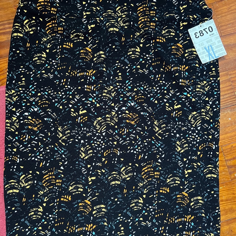 Lularoe Cassie Skirt, black with multi color “confetti”look XL